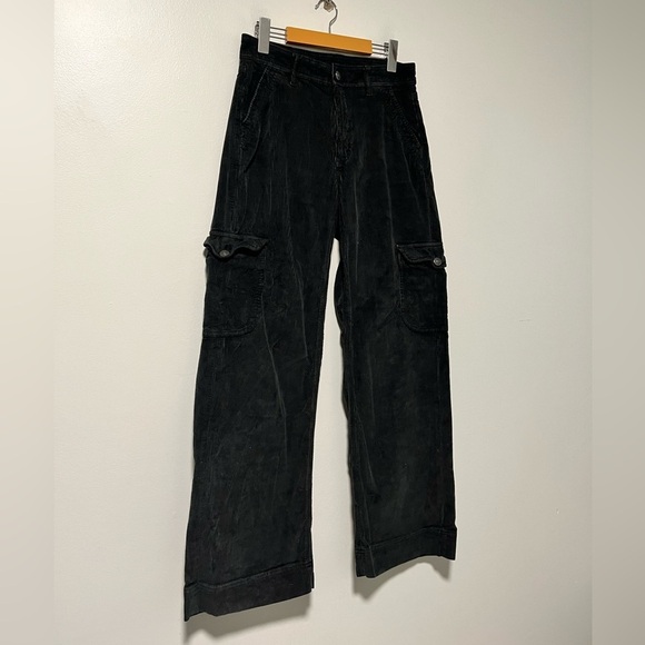 American Eagle Women’s Black Corduroy Cargo Pants Size 6 Regular - Picture 4 of 14